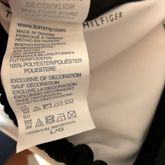 NWOT TOMMY Hilfiger Bikini top. Size Large - Picture 4 of 5